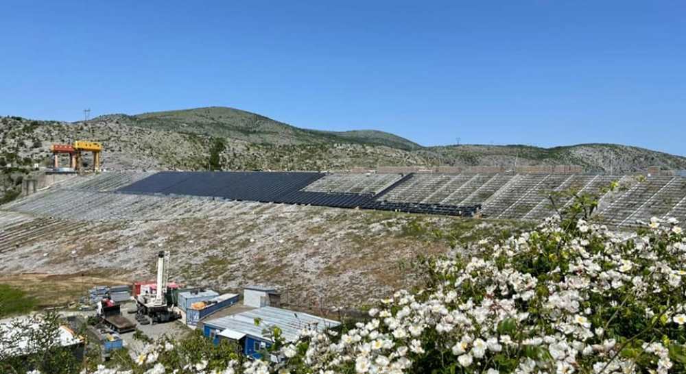Gati fotovoltaiku ne Vaun e Dejes, KESH aplikon per licence prodhimi